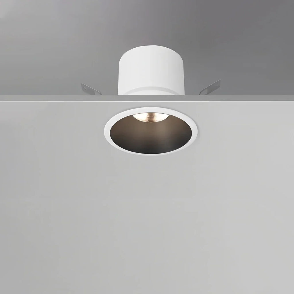 LuminaNest infälld LED takspotlight med aluminiumkant