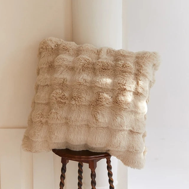 Manta de pelo de coelho sintético com almofada a condizer, design ondulado VeloraWeave
