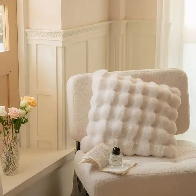 Manta de pelo de coelho sintético com almofada a condizer, design ondulado VeloraWeave