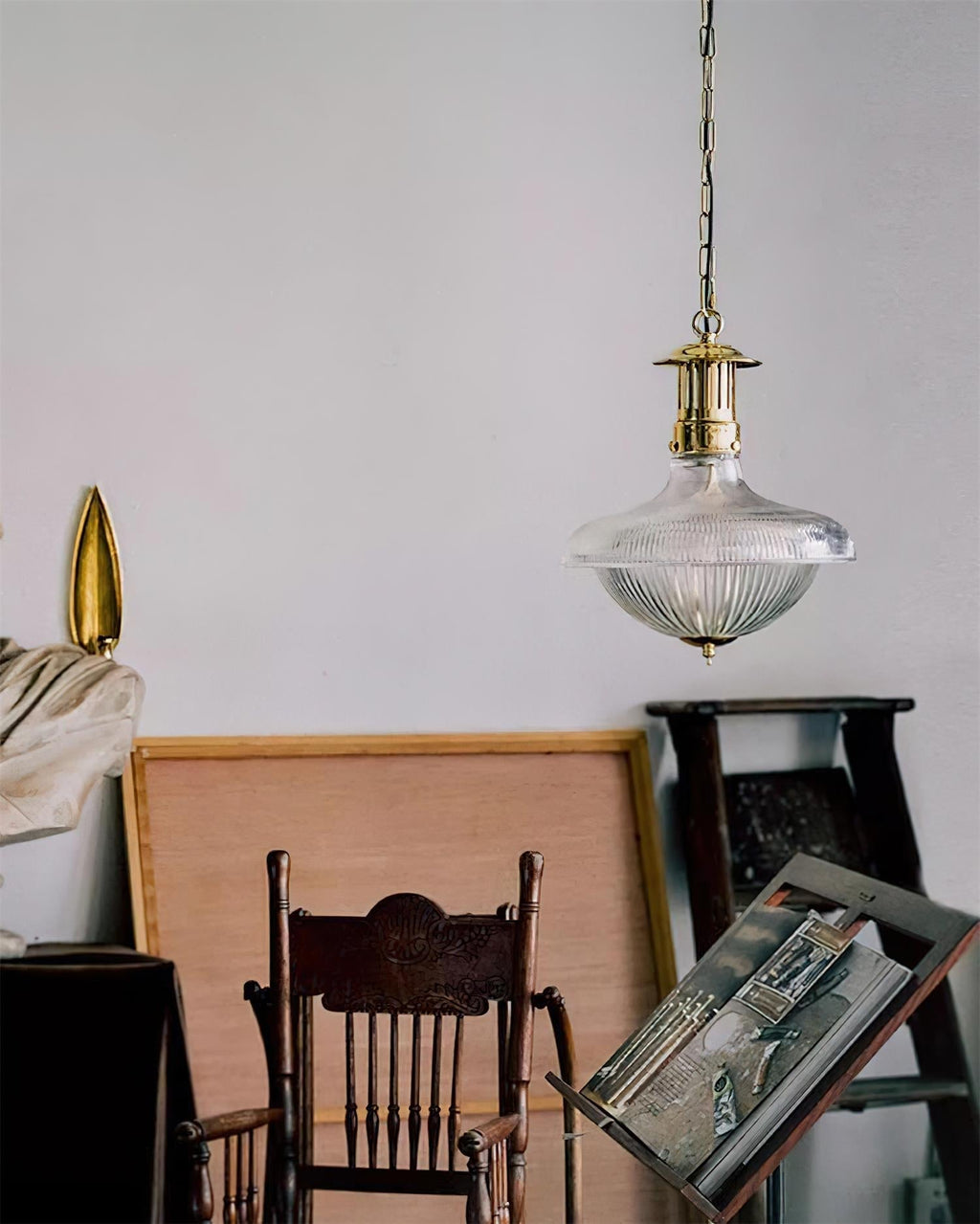 Orvel Clear Ribbed Glass Pendant Light | Fioriscas