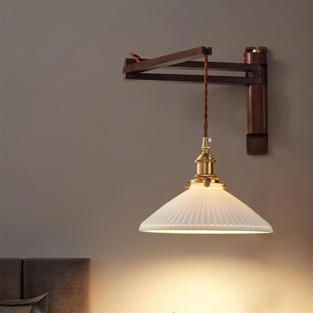 Geyla Rustic Wooden Wall Lamp | Fioriscas