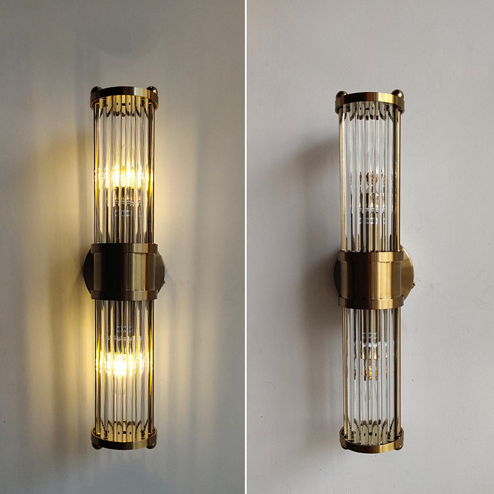 גוף תאורת קיר מזהב, ברזל וזכוכית עם נורות LED בגוון חם, קר ותלת־צבעי