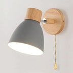 Modern wall lamp made of wood in Nordic style - Fioriscas