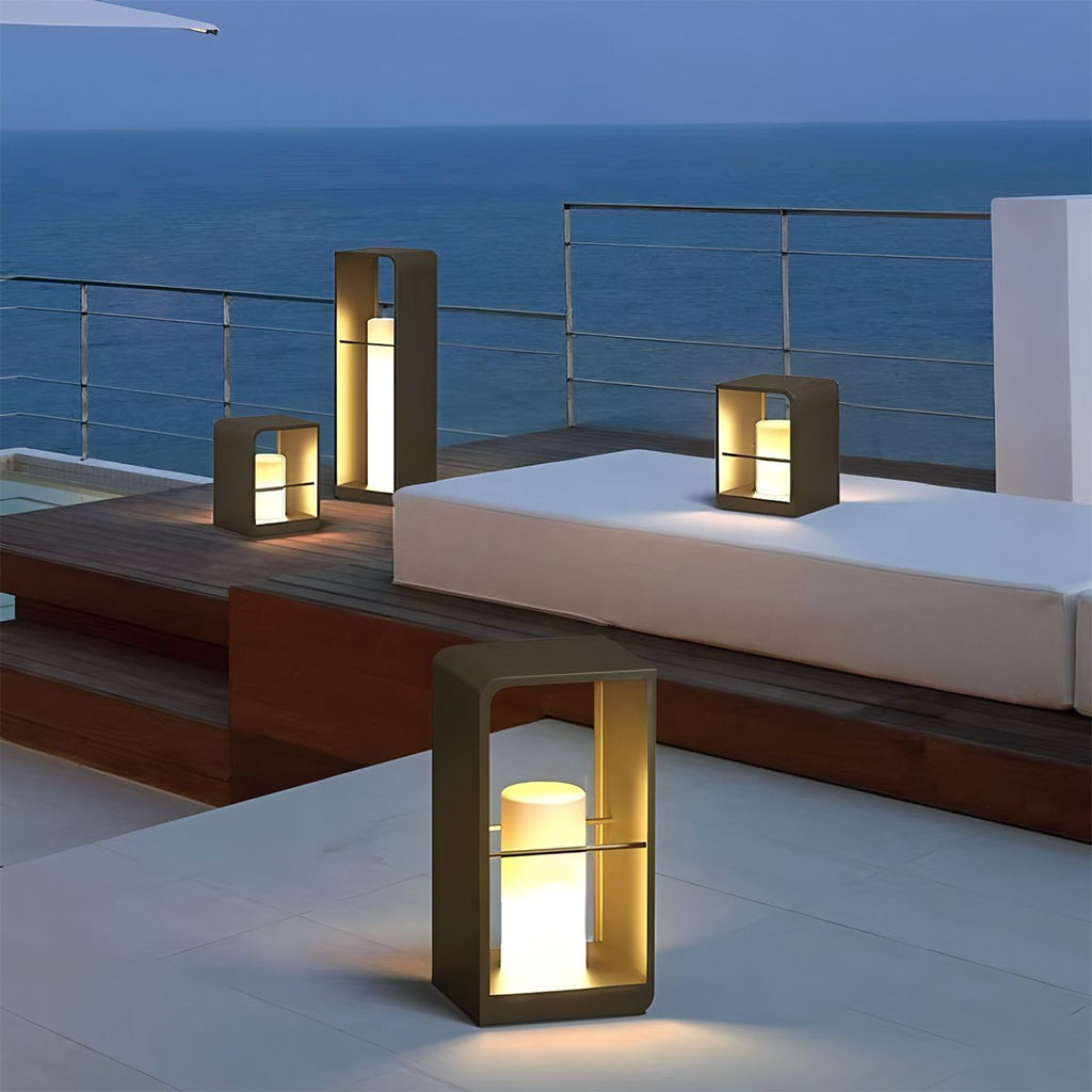 LumaVale Dusk To Dawn Outdoor Garden Lamp With Rechargeable Aluminum LED