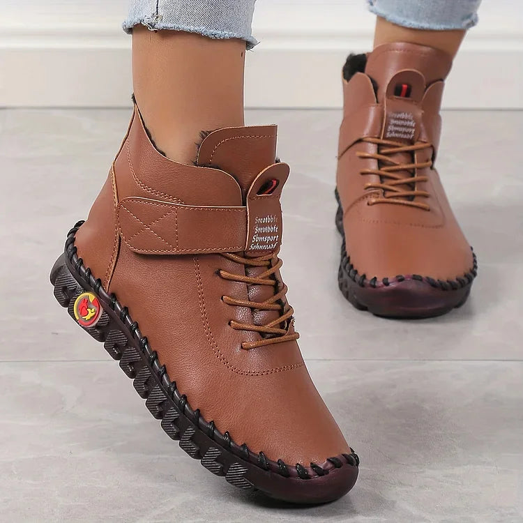 Elegante Jeans-Stiefeletten aus geprägtem Leder mit gepolstertem Komfort