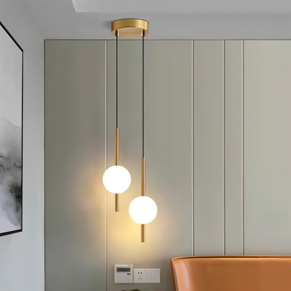 Candeeiro pendente Lyra com globo de vidro ajustável e LED substituível