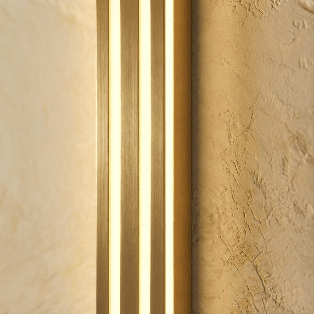 Noir Aura Modern Wall Lamp With Black Metal And Acrylic Shade