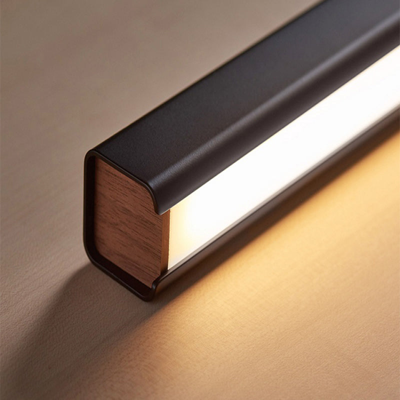 Orva Minimalist Classic Black & White Linear Pendant Light | Fioriscas