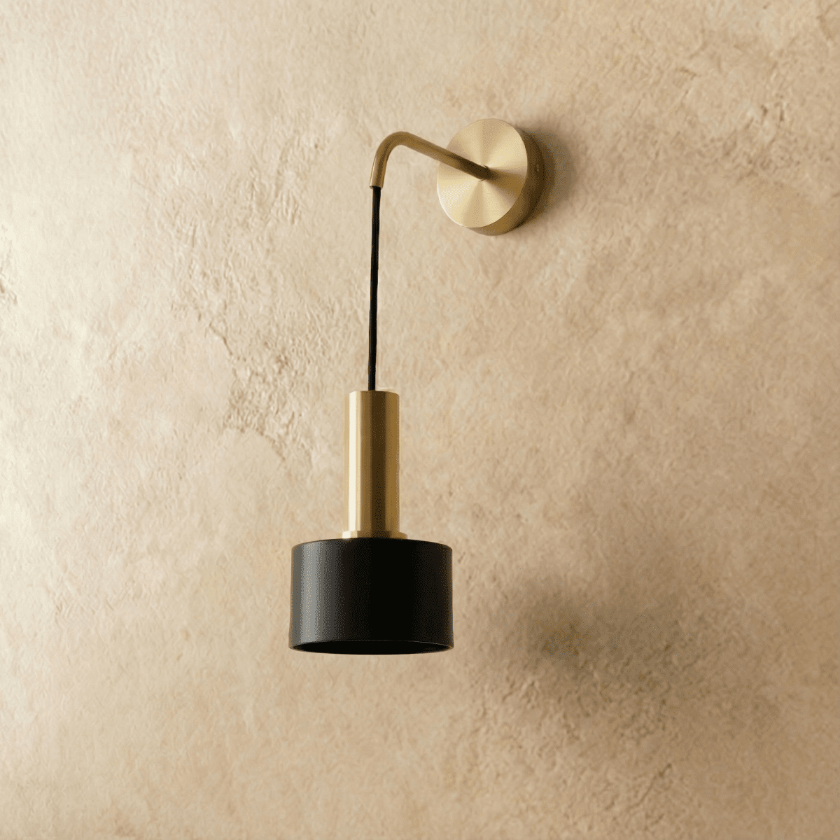 LumaForge Wireless LED Wall Light For Modern Interiors