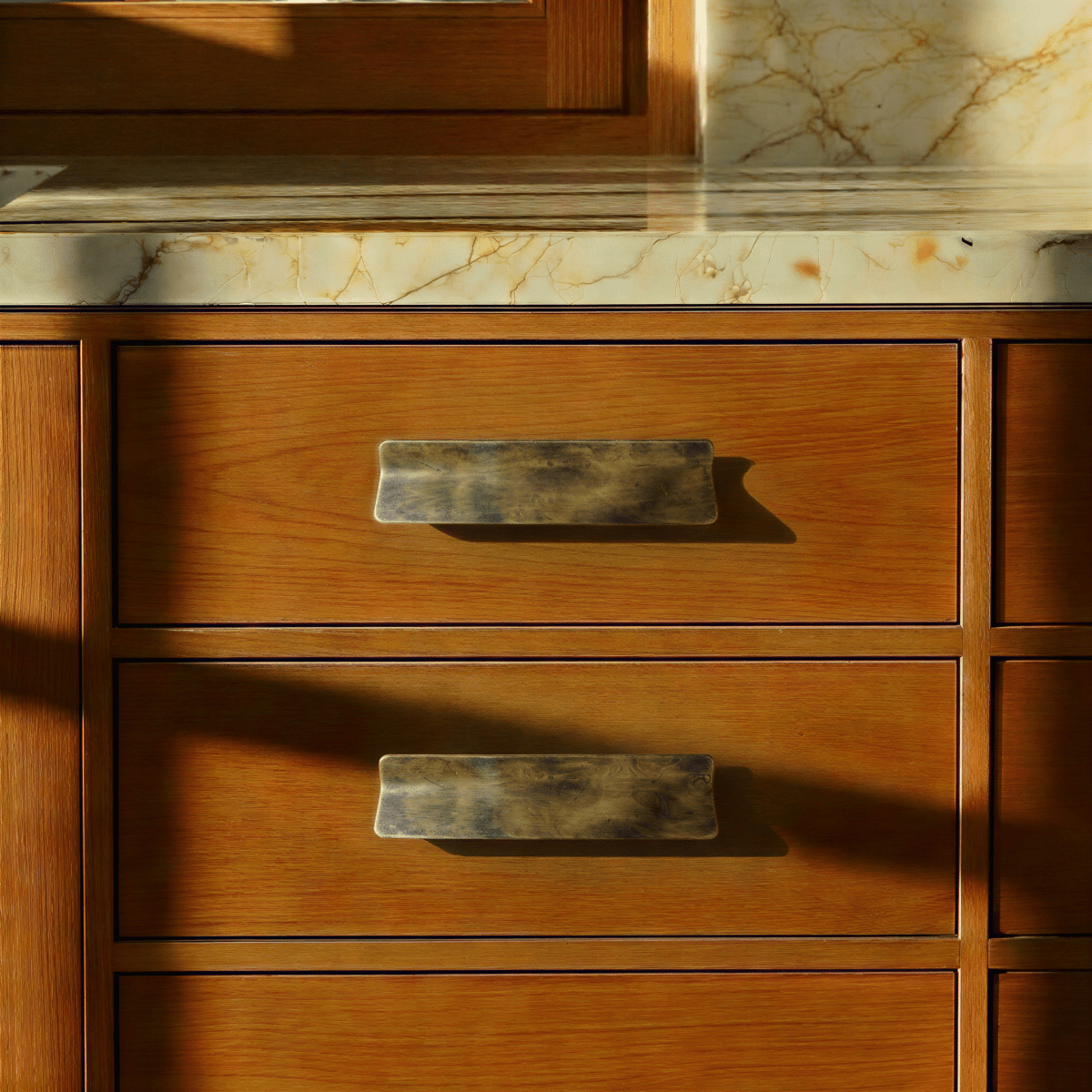 AeroSoft Curve Drawer Pull Handle With Soft Edge Finish