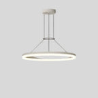 Lampadario Aether Ring con bagliore ambientale morbido per interni moderni