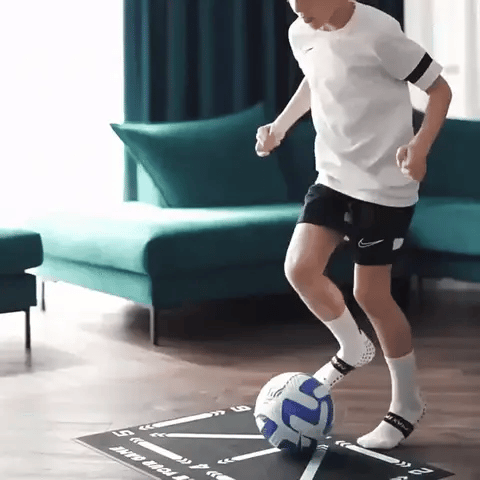Kit de tapete de treino de agilidade para futebol com exercícios em vídeo e meias antiderrapantes