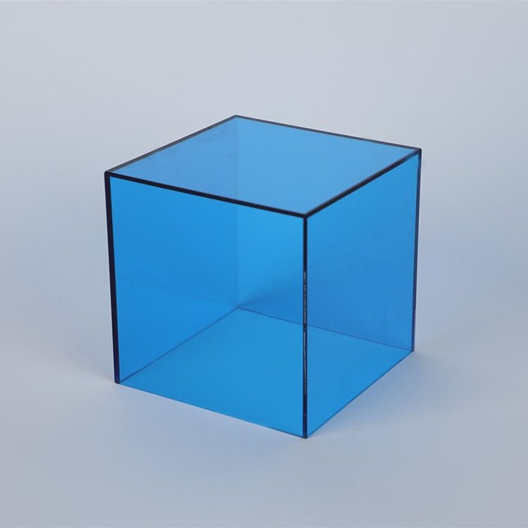 Lumera-Sammlervitrine, Konstruktion aus transparentem Acrylglas