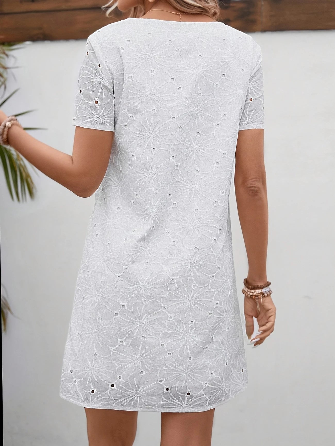 TALIA I LA ROBE BLANCHE QUI FAIT FLEURIR VOTRE ÉTÉ