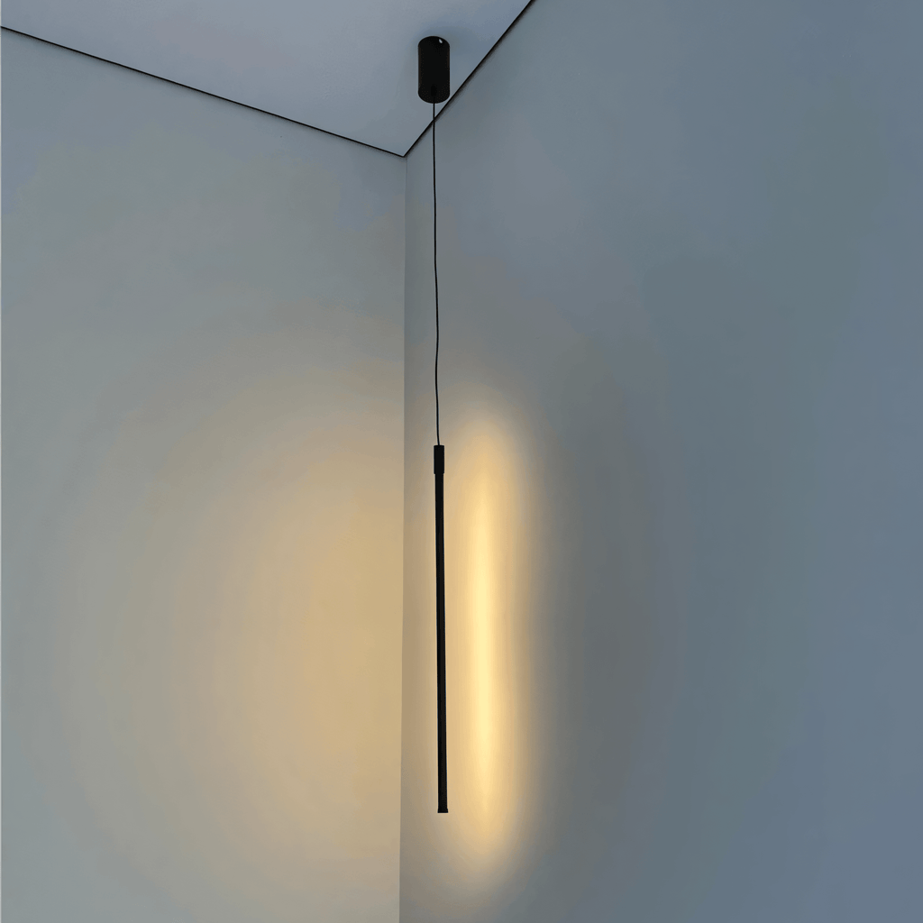 Lumaire Vertikale Lichtleiste, schwarze Ausführung, 3 LED-Farbnuancen