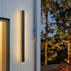 Elegante aplique de parede preto, luz LED Nyx para paredes exteriores