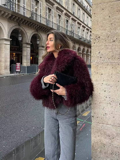 MANTEAU COURT EN FAUSSE FOURRURE