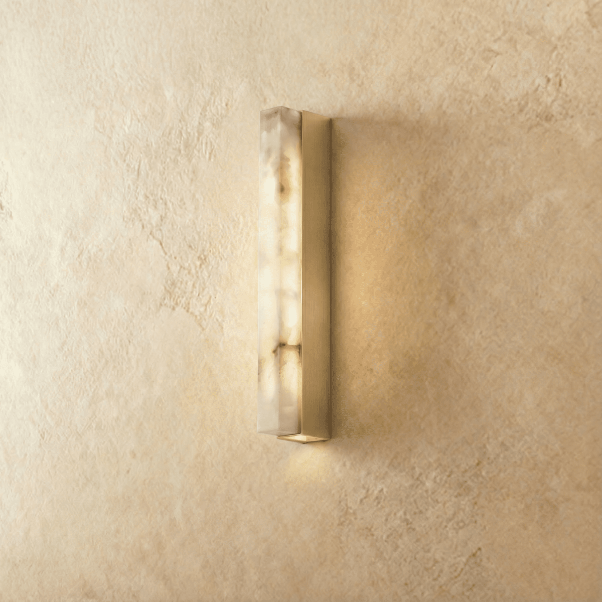NovaLume Alabaster-Wandleuchte mit Marmor-Finish-Edition