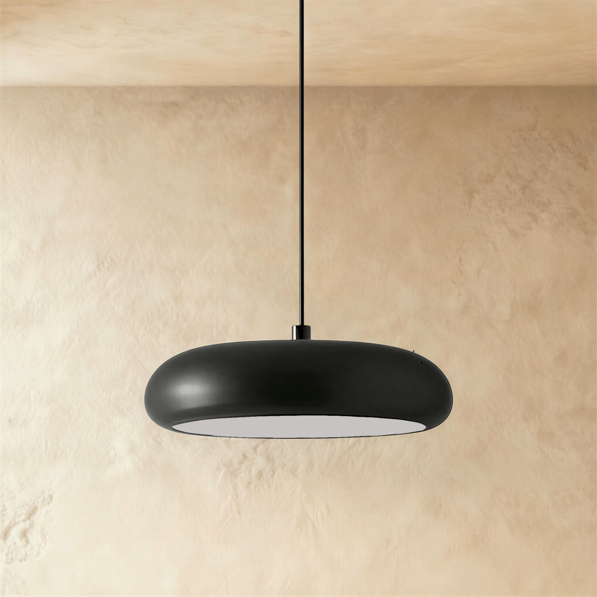 Eclipse Dome Pendelleuchte matt schwarz mit Acrylschirm