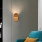 Lampada da parete scolpita AeroLume in finitura nera o bianca