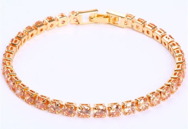 Pulsera unisex AstraLuxe con diseño de cadena de circonitas brillantes
