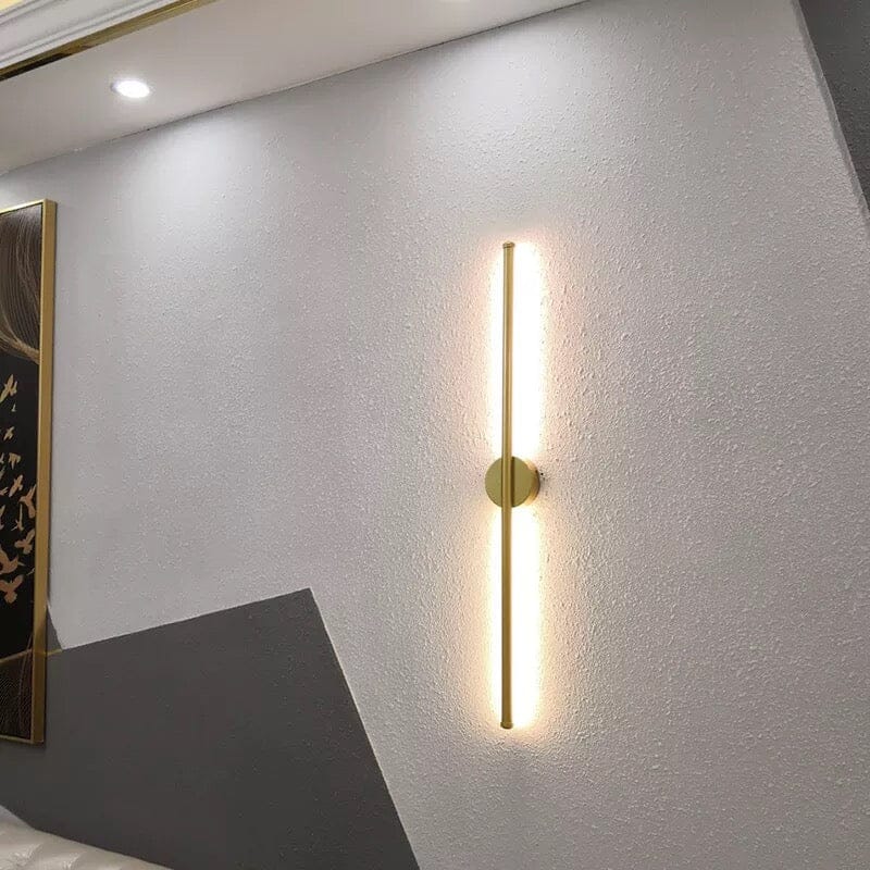 LED-vägglampa med upp- och nedåtriktat sken, pläterad järnyta