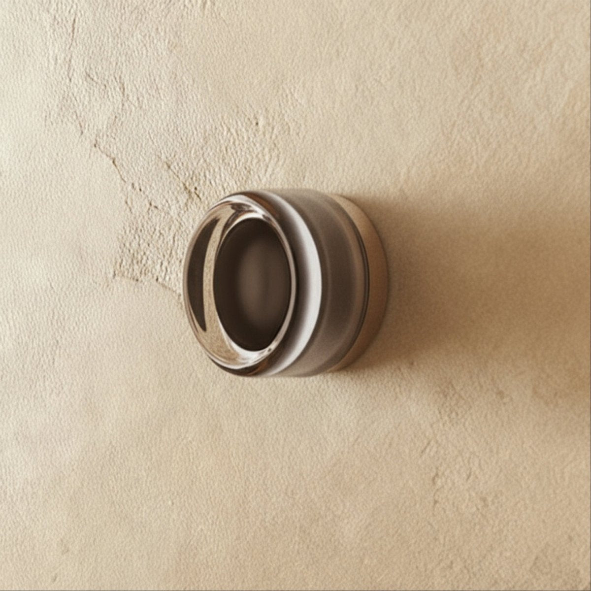 CircaGlow Aluminum Round Wall Lamp For Warm Ambient Glow In Modern Living Spaces
