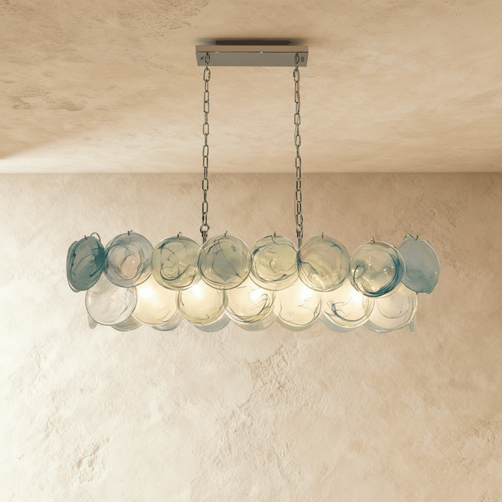 Emerald Cascade Glas Og Metal Lysekrone Med Iriserende Accenter