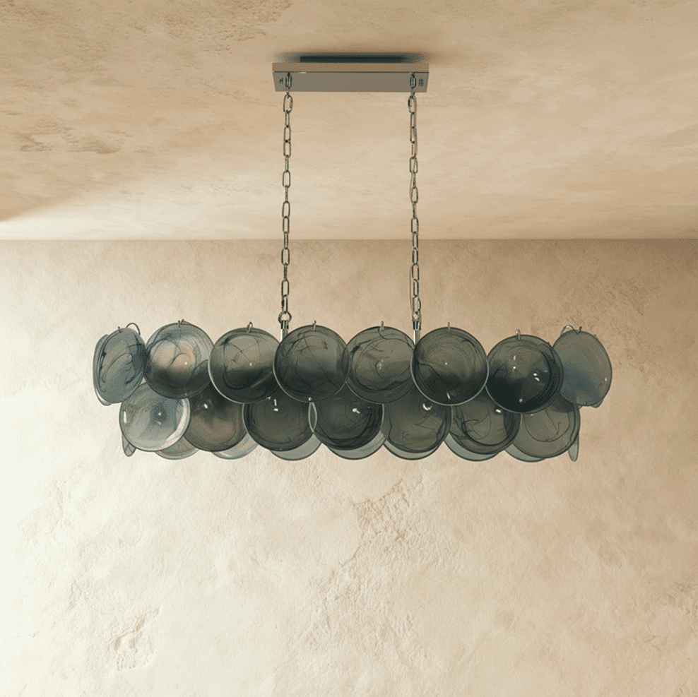 Emerald Cascade Glas Og Metal Lysekrone Med Iriserende Accenter