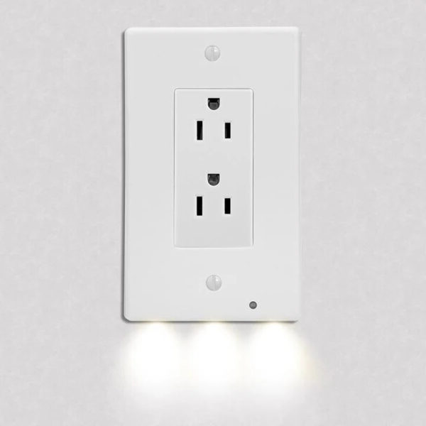 Kryty zásuvek s automatickým senzorem a LED nočním světlem, balení po 4 kusech