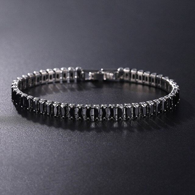 Pulsera unisex AstraLuxe con diseño de cadena de circonitas brillantes