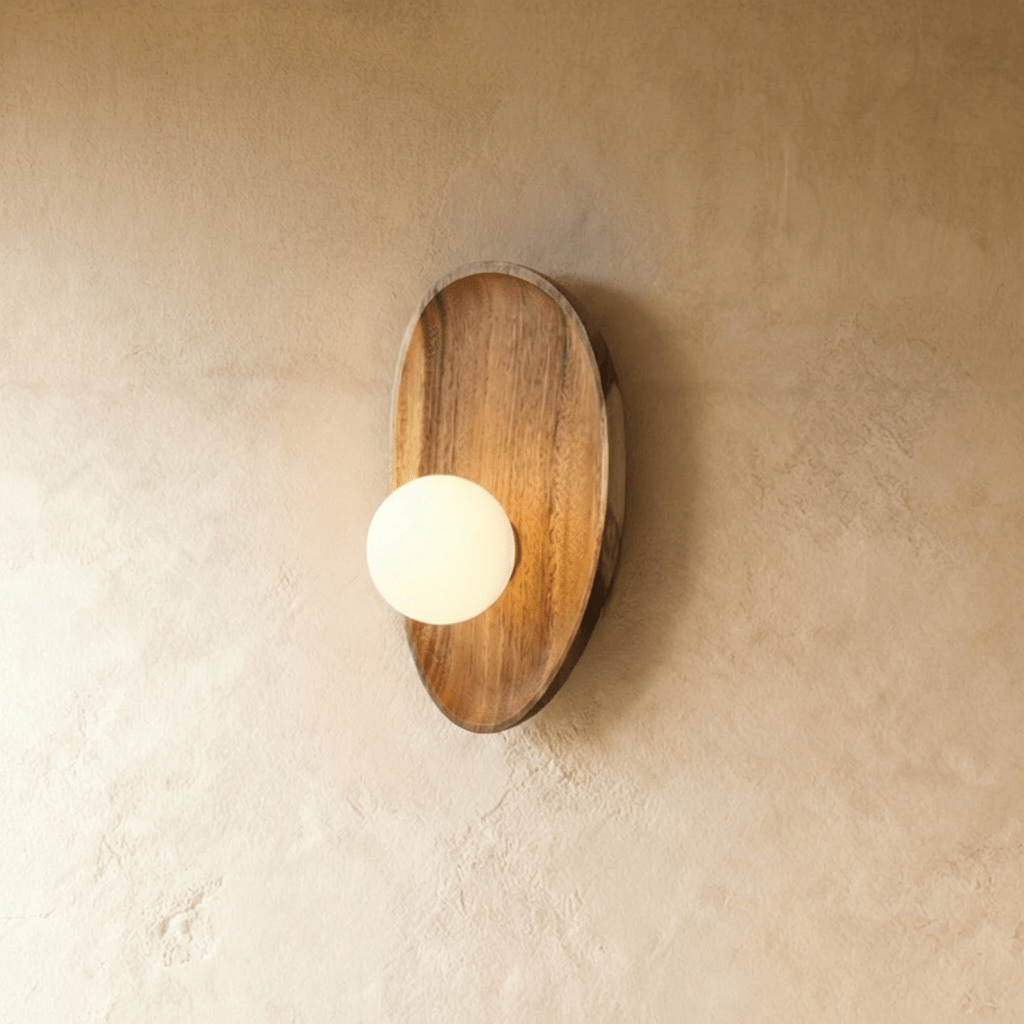 Lampe murale à lumière douce pour pièces d'ambiance avec accent en bois sculpté