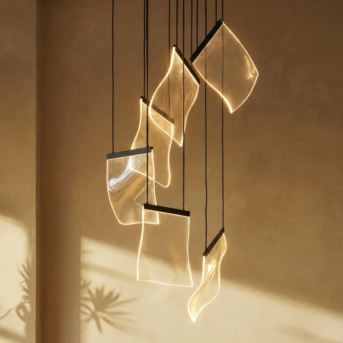 Akrylový vrstvený závěsný lustr LumenWeave s rozptýleným světlem