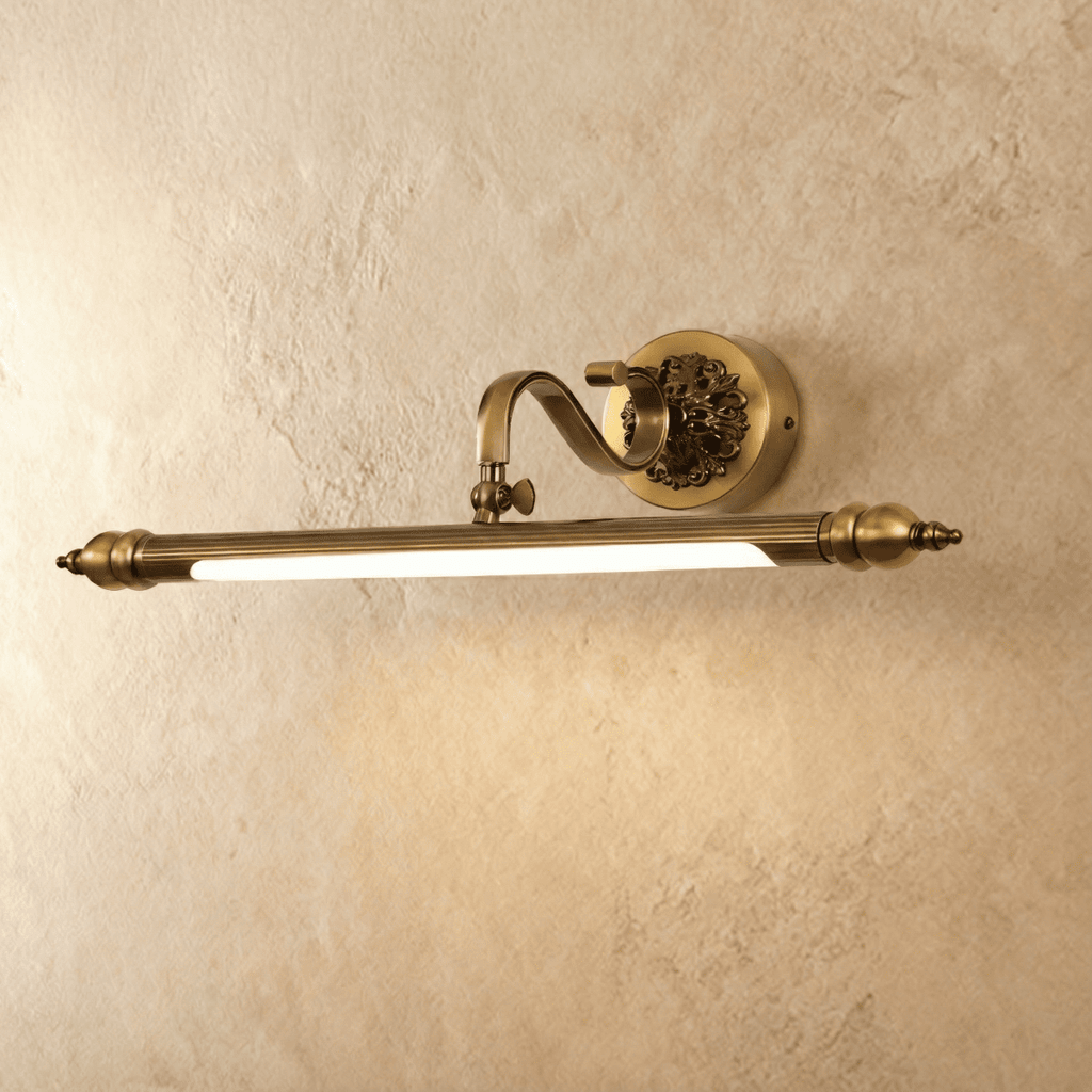 Luz de Parede Retro Copperlume com Base Ornamental e Detalhes Estriados