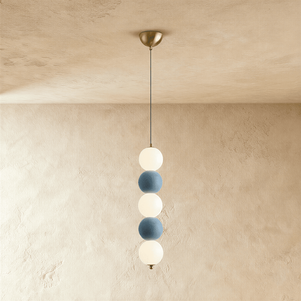 Geometryczna lampa wisząca Orbis Lux z matowymi szklanymi kulami