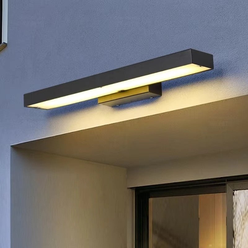 Lumencrest Pro Outdoor Wall Light With Sensor IP54 Aluminum